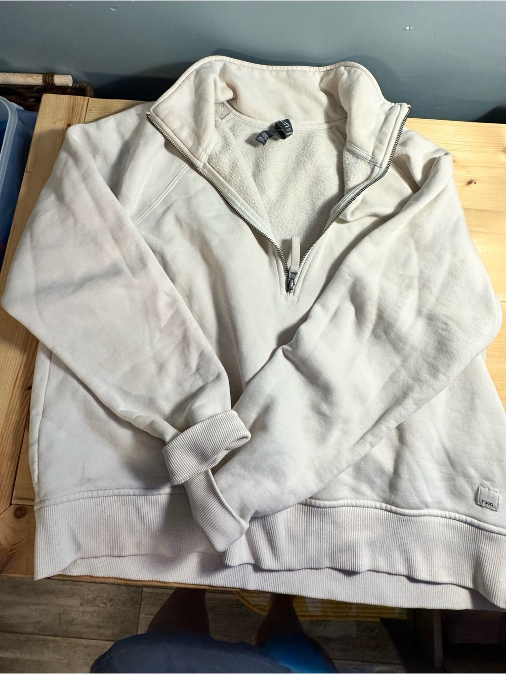 VUORI WOMENS Half-Zip Pullover Sweater